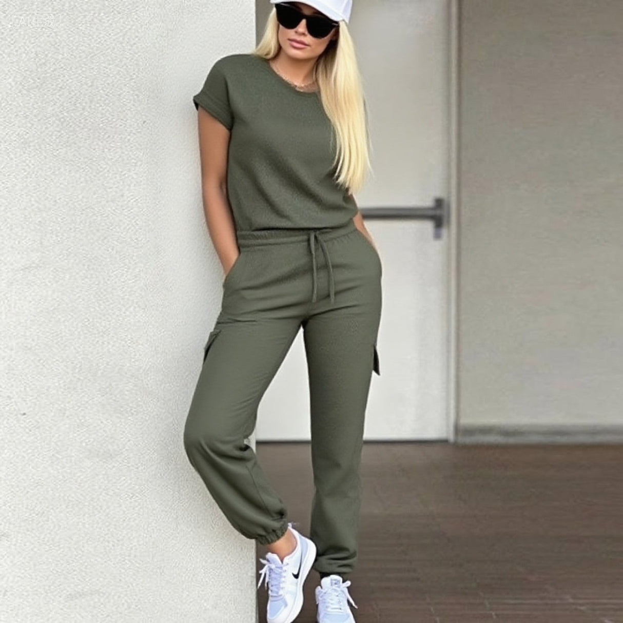 Lounge Life Set Two-piece