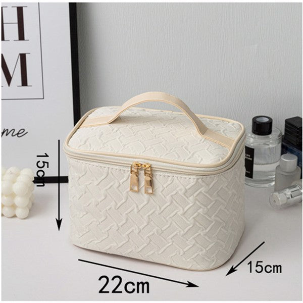 Lumié White Luxe Travel Vanity Case