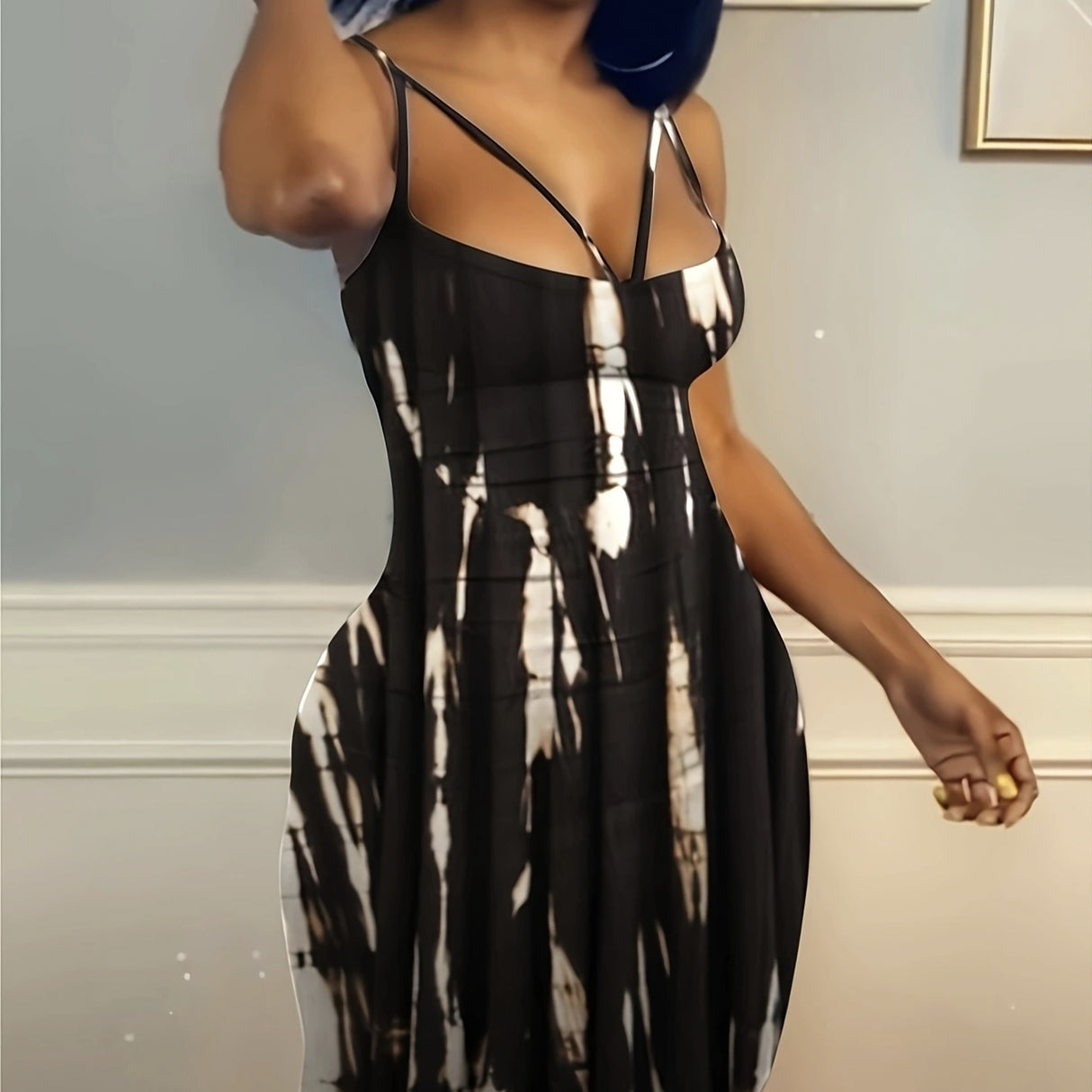 Contrast Queen Dress